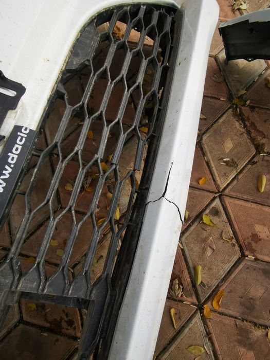 Bara fata dacia Logan 3 semiscut