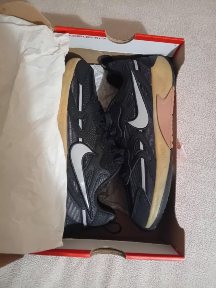 Обувки Nike