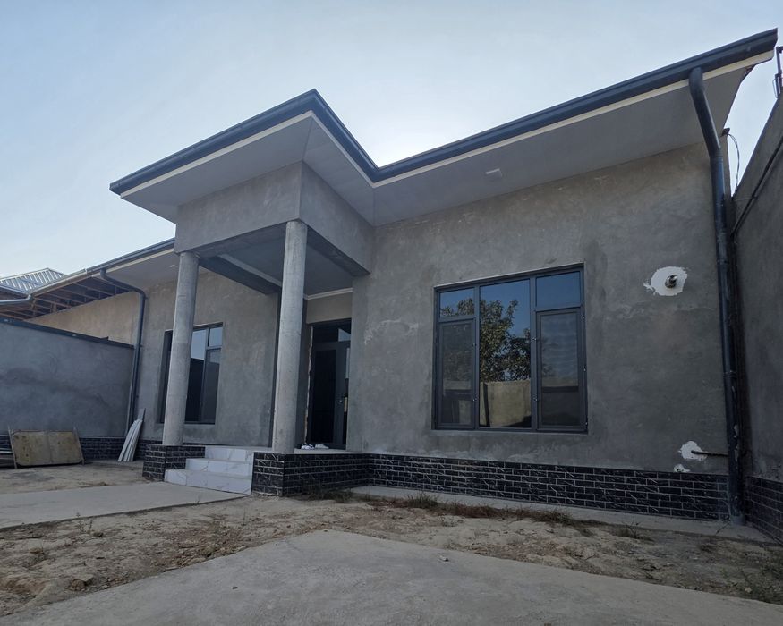 Кибрай тумани Бурота маҳалласида 2.3 сотих 3 хона янги уй сотилади.