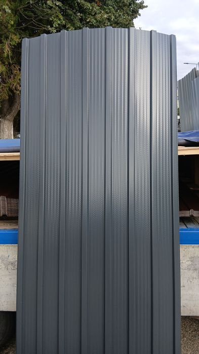 Tablă colorata maro 2x0.90 și 1.90x0.90 
Tablă gri antracit 2x0.90 
Ac