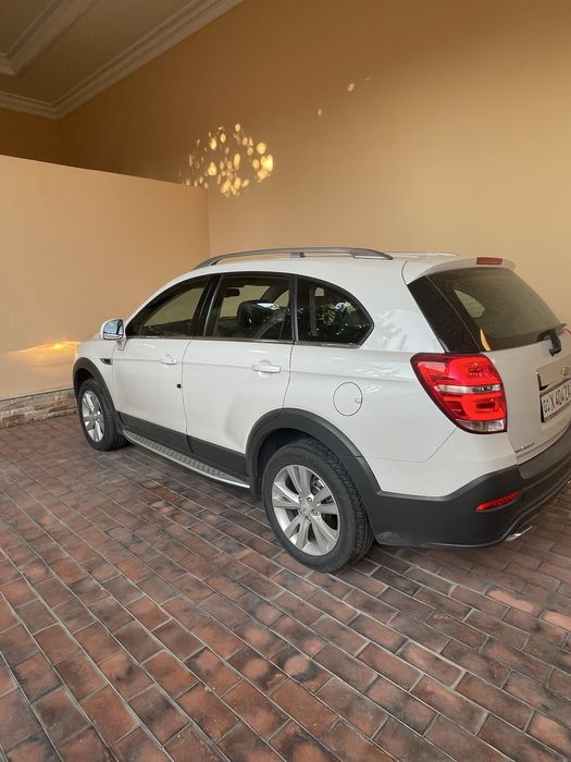 Chevrolet Captiva 4