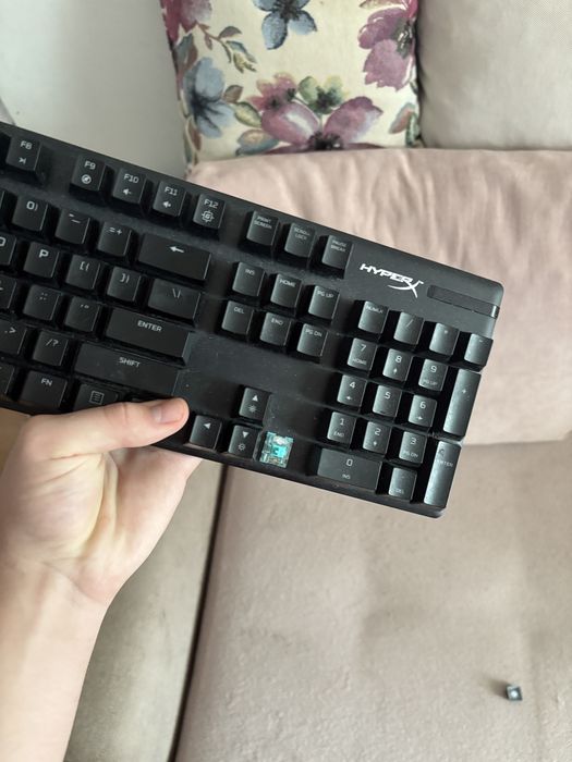 Tastatura Mecanica 100 HyperX Alloy Origins RGB