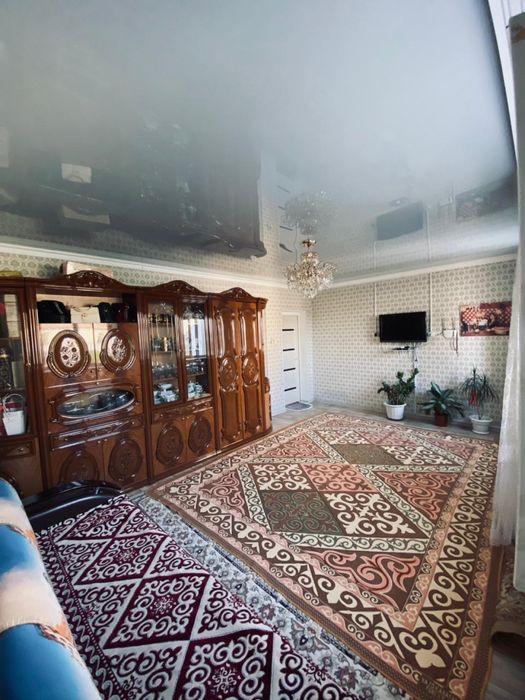 Үй сатылады,4 бөлмелі,доссор