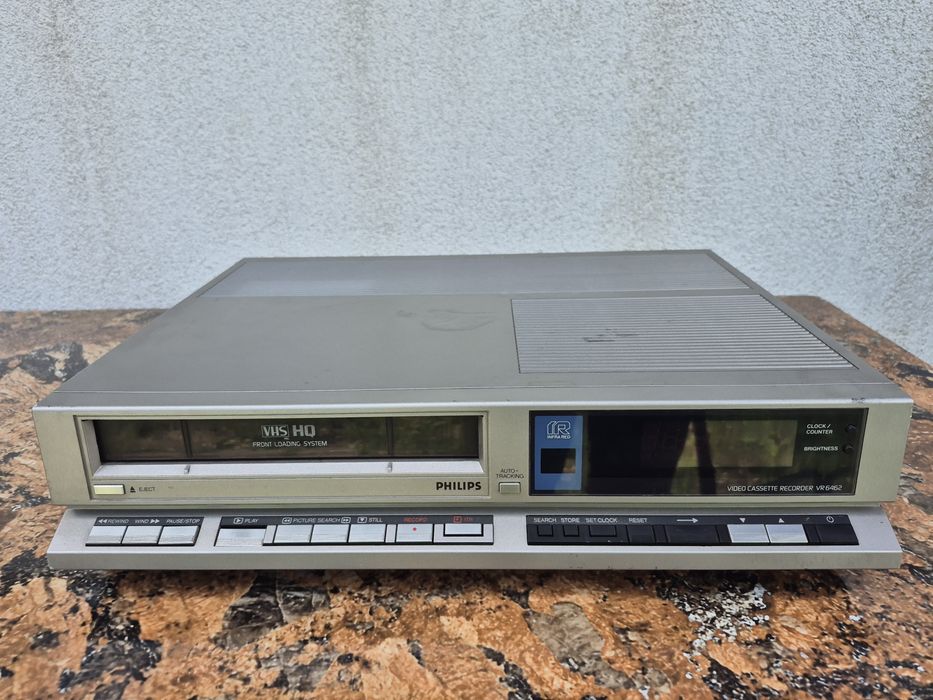 Vând video casette marca Philips,model VR 6462/60F,fabricat în Austria