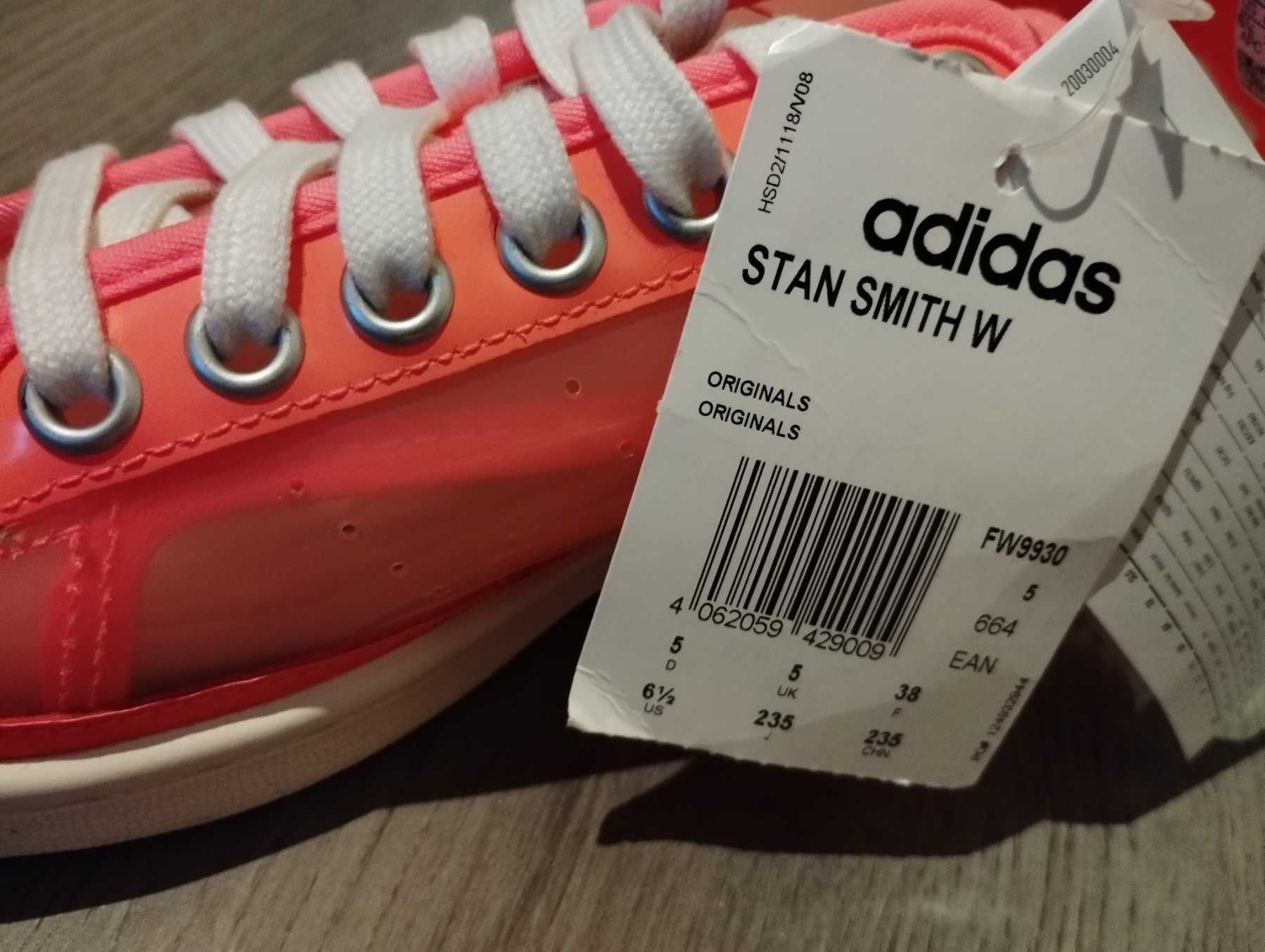 РАЗПРОДАЖБА !!!НОВИ ОРИГИНАЛНИ Adidas Stan Smith дамски 38 номер