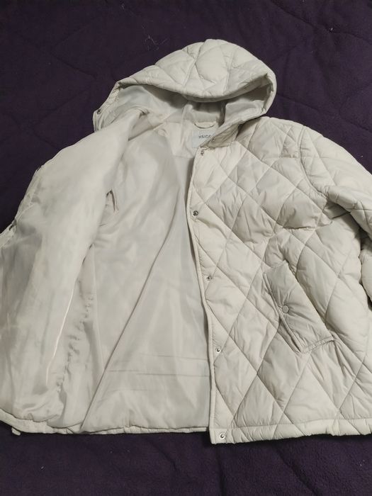 Есенно  яке/. //