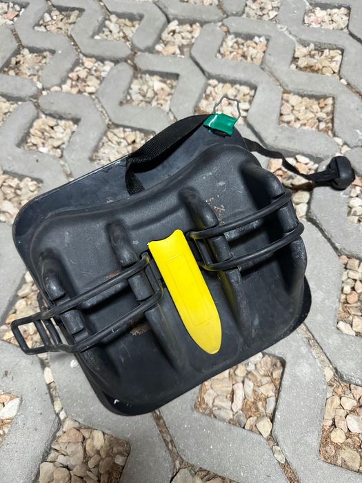 Магнитен Багажник за Ски