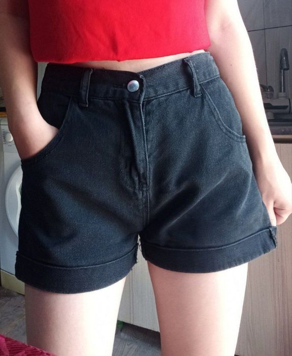 Новые джинсовые шорты