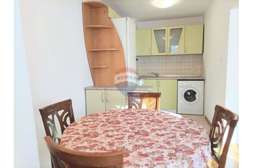 Продава се Тристаен апартамент в Варна, Спортна зала - 118 кв.м за 2204 €/кв.м - Снимка #1