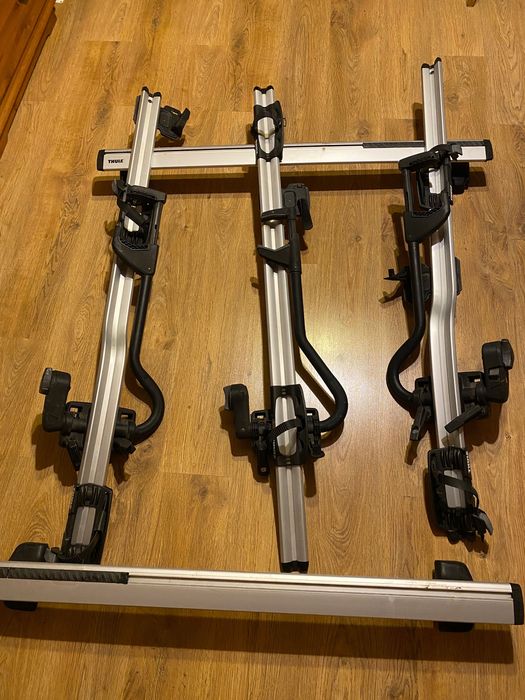 Set complet THULE pentru 3 biciclete