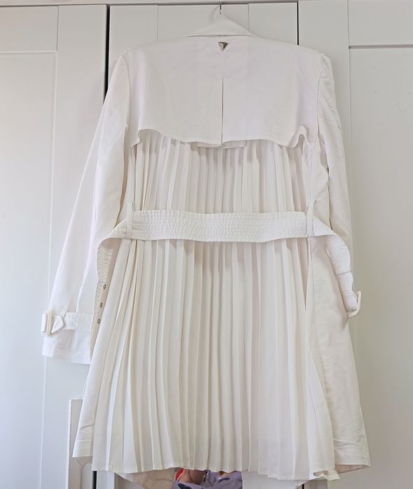 Дамско сако Guess