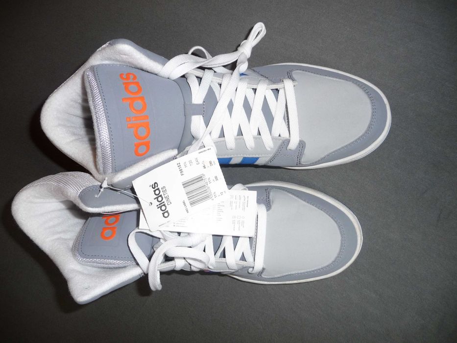 мъжки маратонки нови ADIDAS НОМЕР 46 И две трети