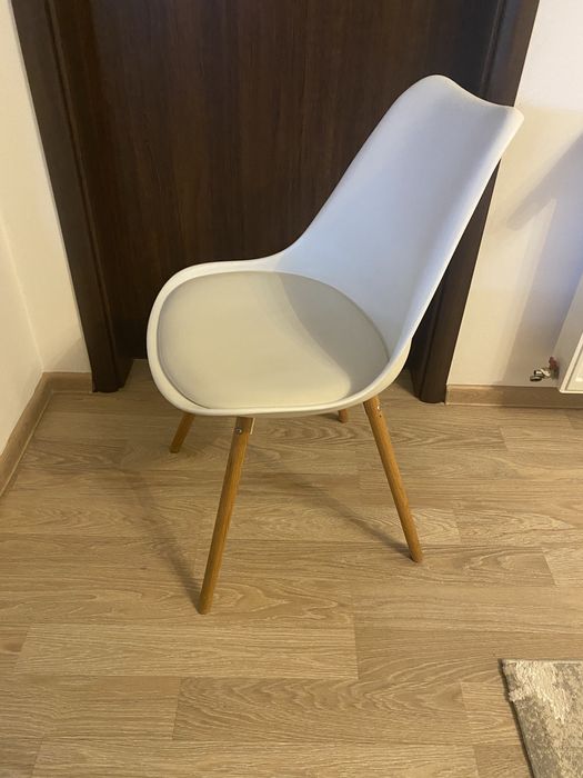 Set 4 scaune 2 alb 2 negru