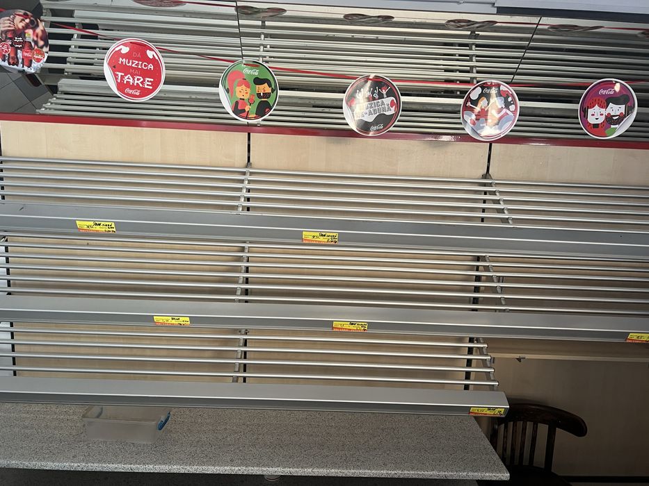 Vand mobilier magazin patiserie-panificatie