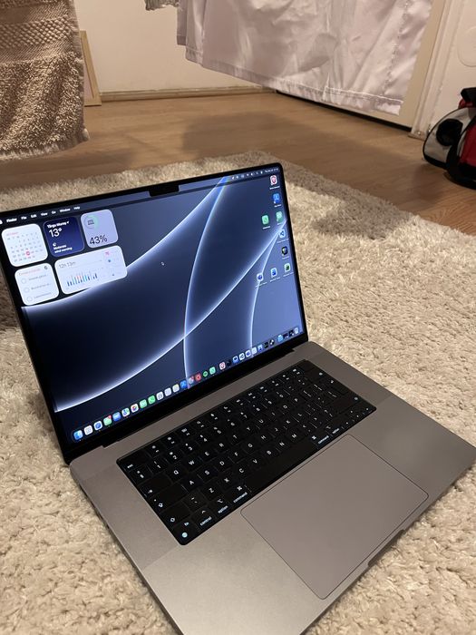 Macbook M1 Pro, 16 inch, 32GB. Stare impecabila