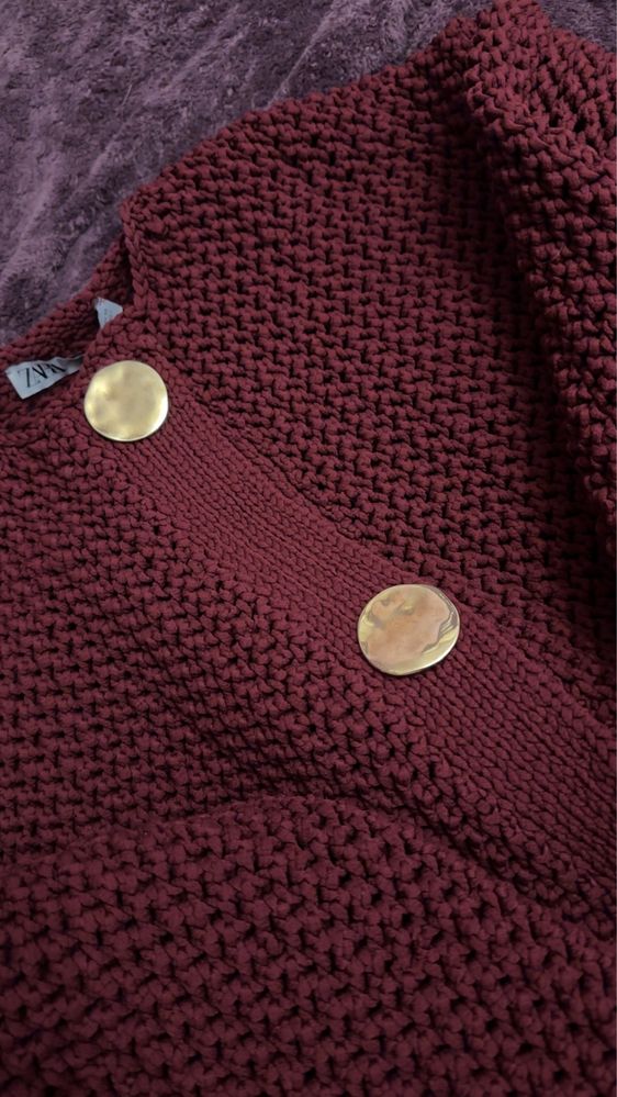 Жилетка Zara.