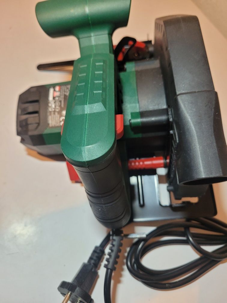 Циркуляр Parkside PHKS 750 A1