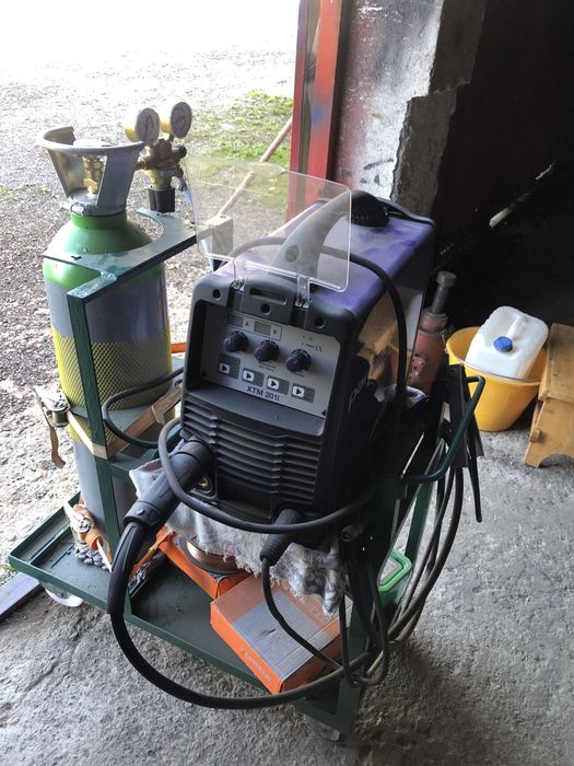 Aparat sudare MIG-MAG PARWELD XTM 201 i