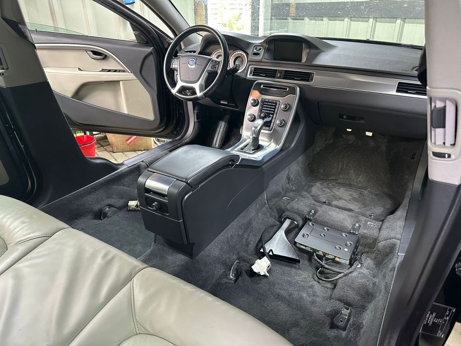 200 RON !! Detailing auto interior !! Polish faruri !