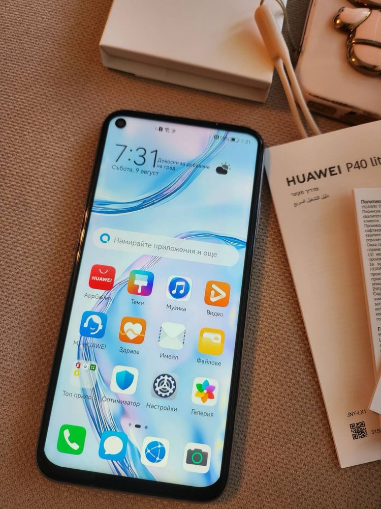 Продавам телефон huawei p40 lite