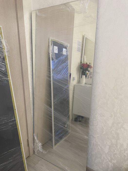 Продам два зеркала новые!