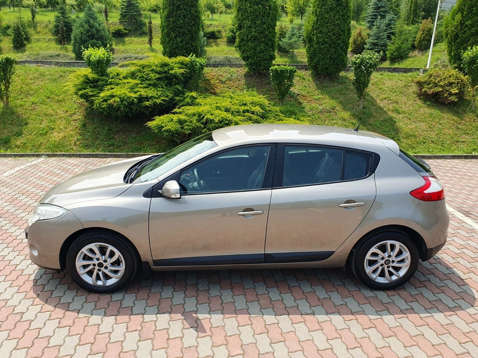 *Renault Megane facelift*2010*1.6benzina*101cai*euro4*germania adusa*