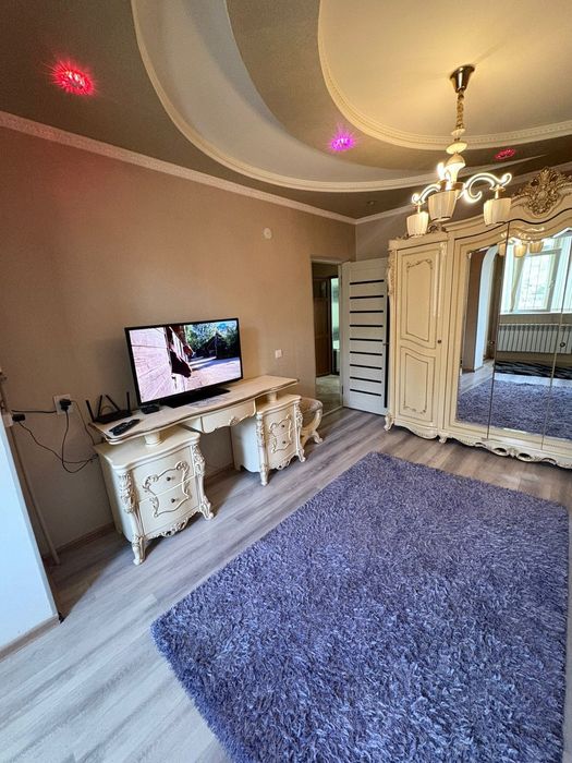 Элитная 2 комнат квартира   в центре,Аскарова, Изиуми,WiFi Смарт ТВ,