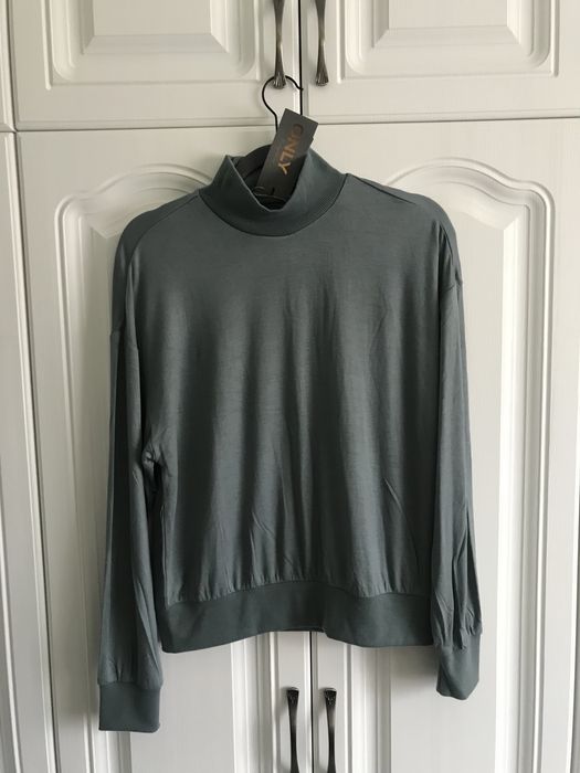 Bluză cu gât Only marime S