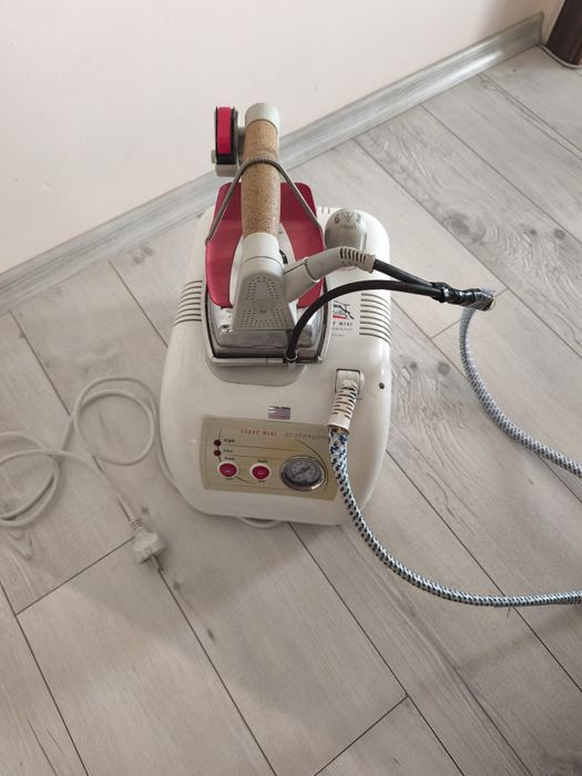 Професионална парогенераторна ютия Gazella Super Mini Professional