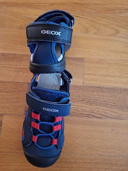 Vând sandale copii Geox 28