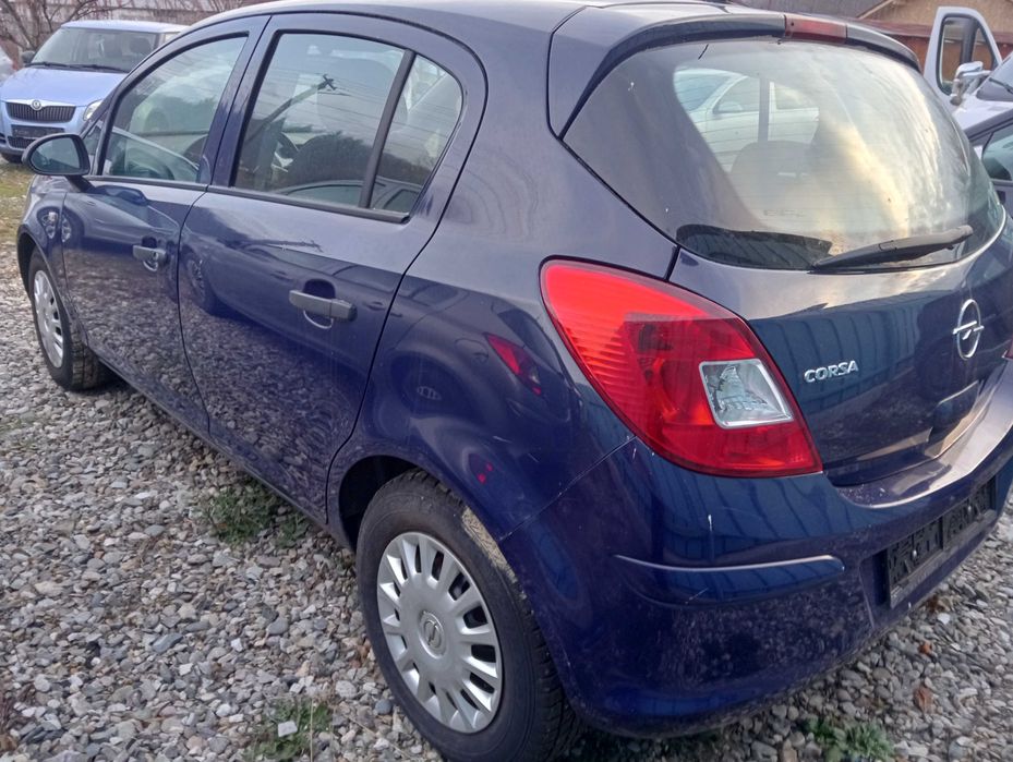 Vand  Opel Corsa D   CASH sau RATE