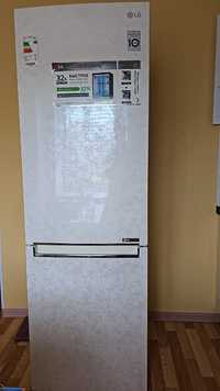 Холодильник большой LG