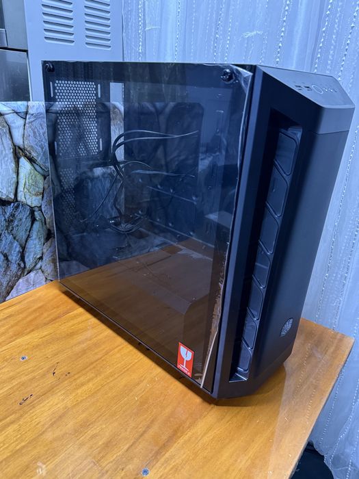 Продаю кейс для компьютер