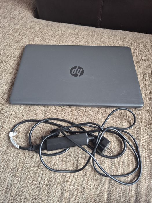 Лаптоп HP 250 G7