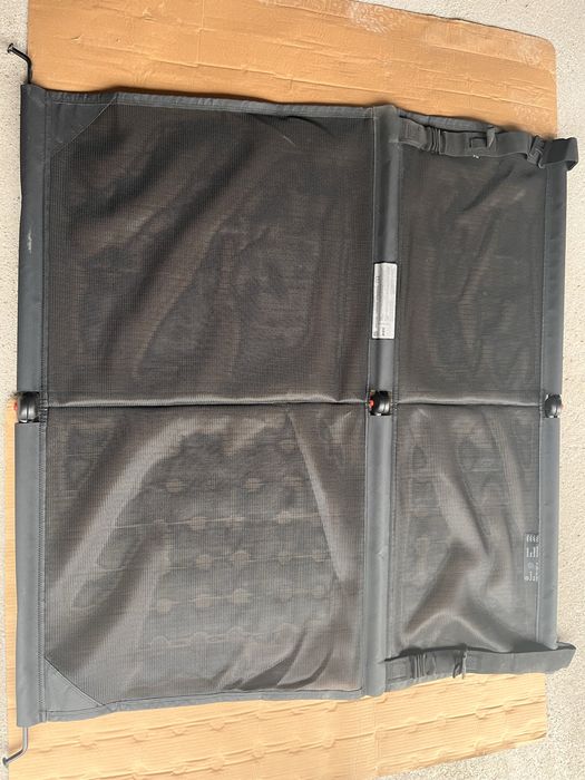 Despartitor interior auto pentru animale