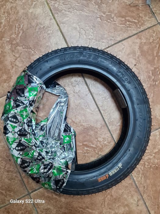 Cauciuc tricicleta electrica 300x12