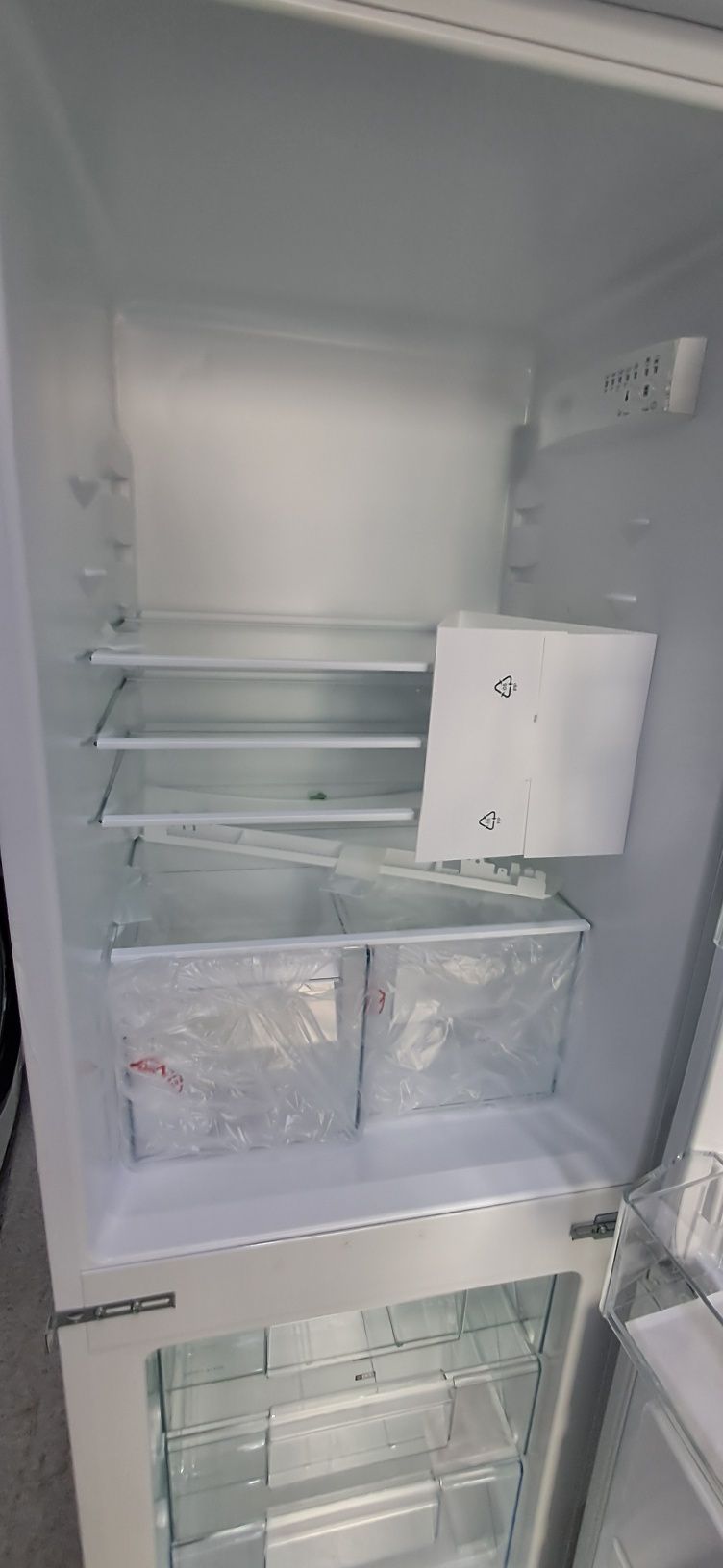 Frigider incorporabil Electrolux 233l import Germania Garanție AEG228