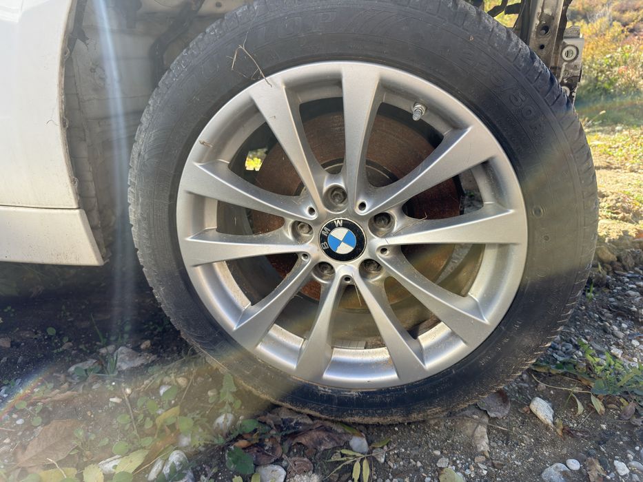 Jante bmw f31,30 r17 cu anvelope dunlop iarna