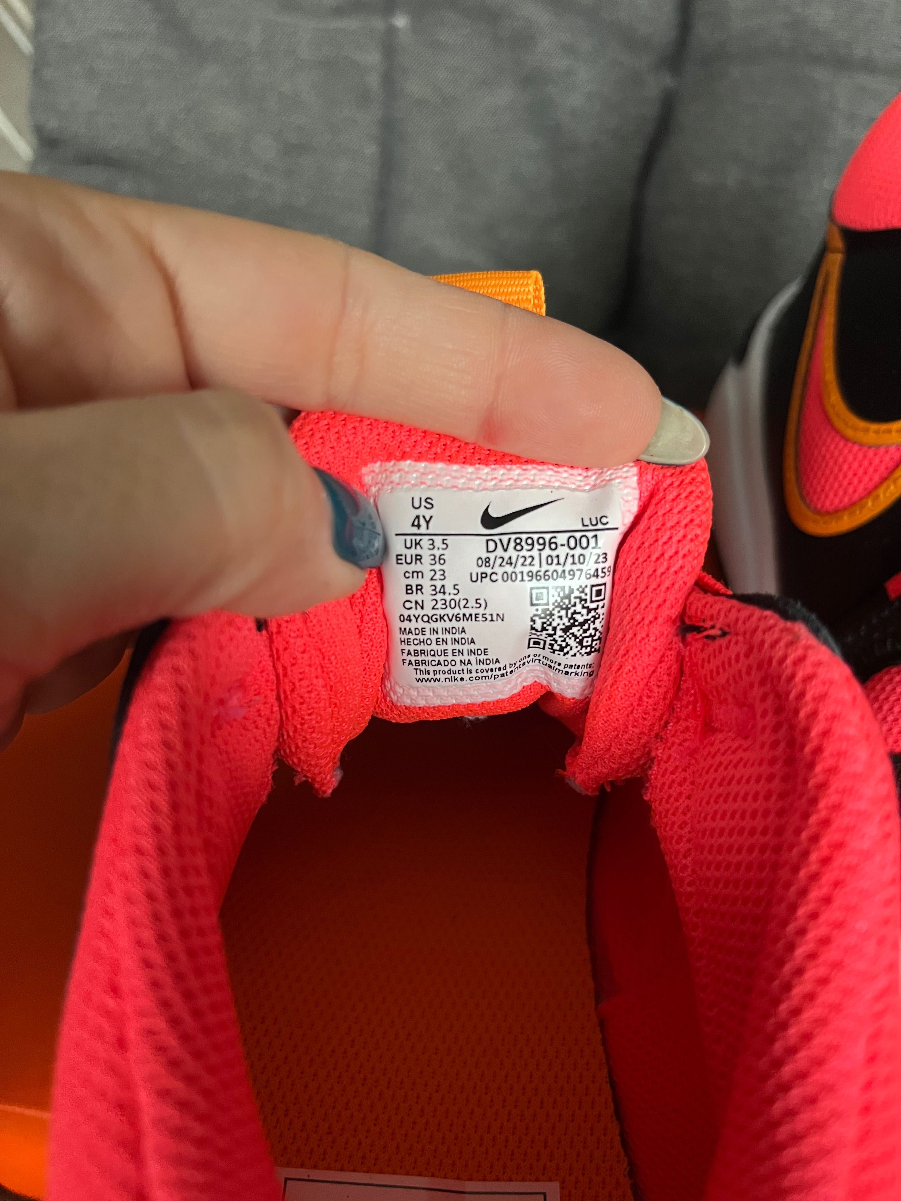 Нови Nike team hustle