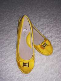 Продам НОВЫЕ туфельки/балетки жёлтого цвета, размер 36