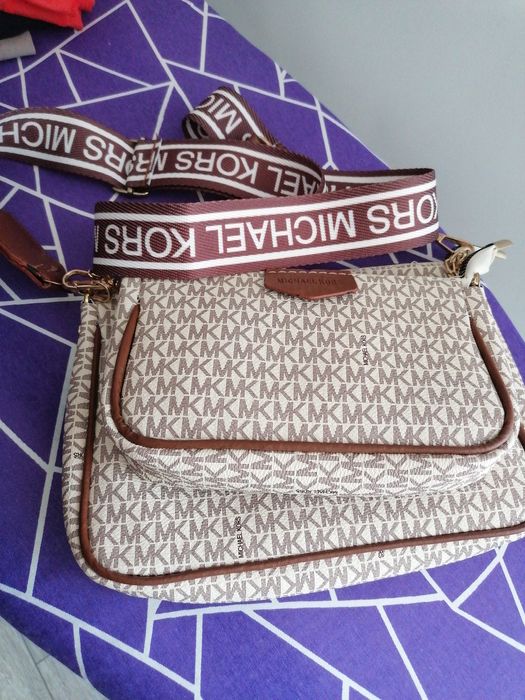 Gentuțe MK noi fără eticheta.