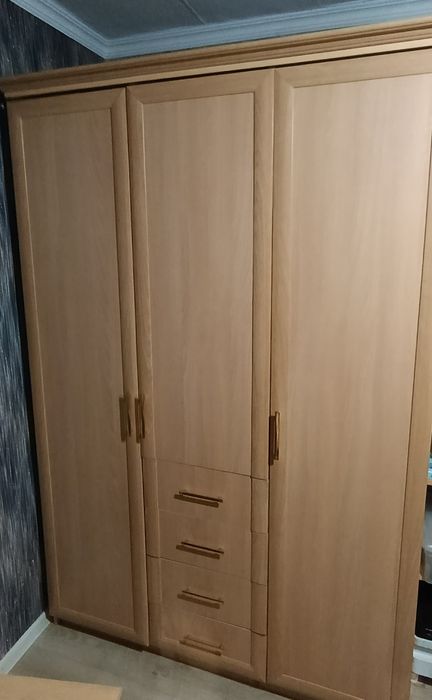 Шкаф вместительный