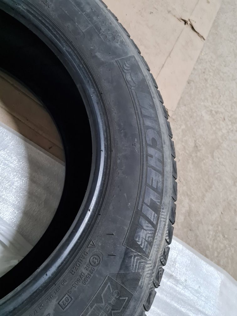 Зимний шины 235/65R17