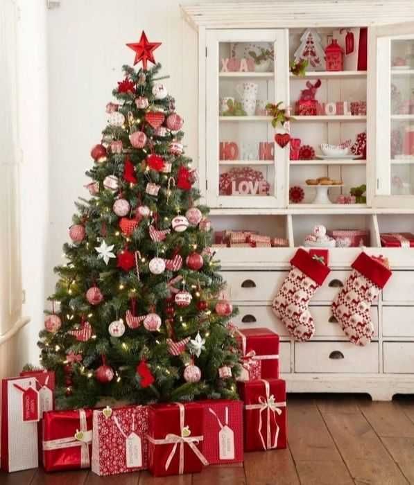 Новогоднее оформления украшения заведения офисов и домов