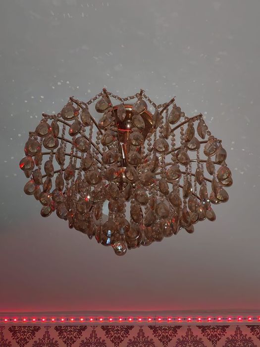 Люстра в гостиную