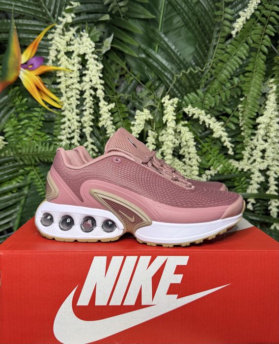Nike Air Max DN Pink