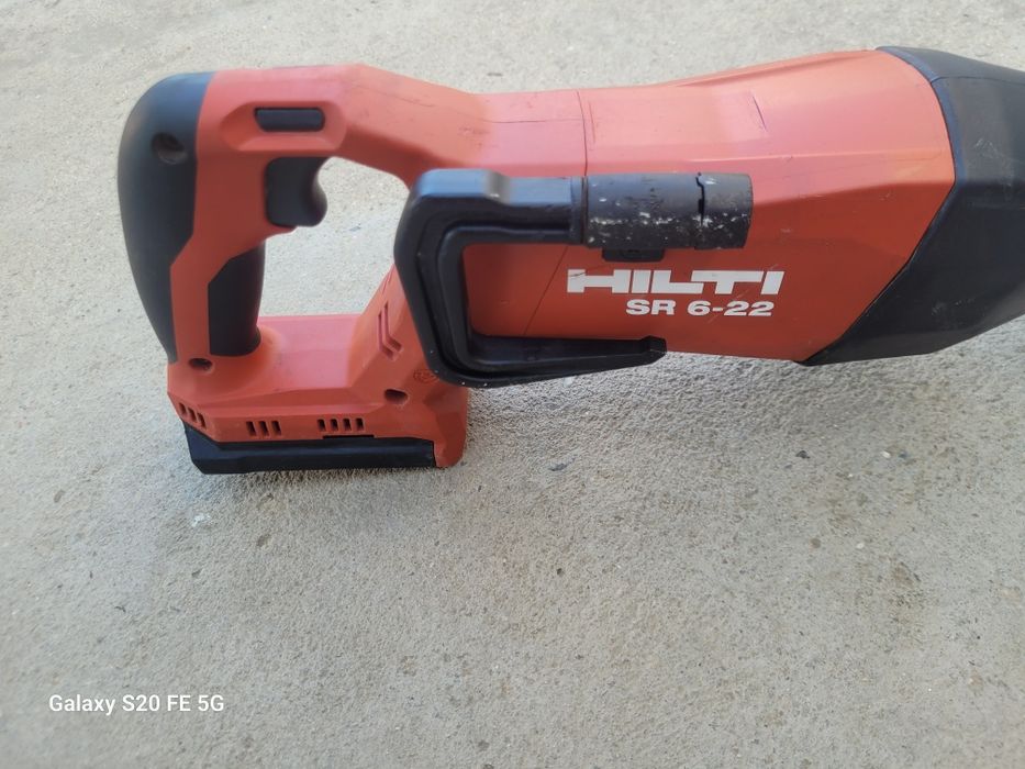 Fierăstrău sabie Hilti Nuron ca nou