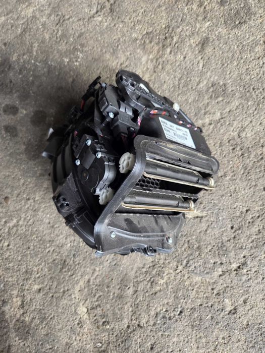 Carcasa cu ventilator aeroterma europa BMW F07 F10 F11 F06 F01 F02