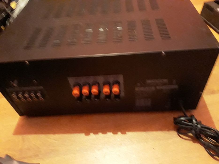 Stații amplificare audio de firma ,aduse din Danemarca de o zi