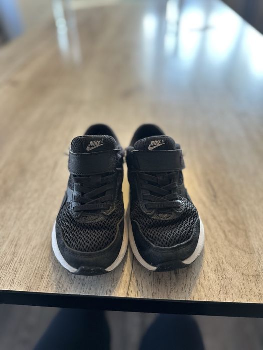 Детски обувки nike air max размер 28
